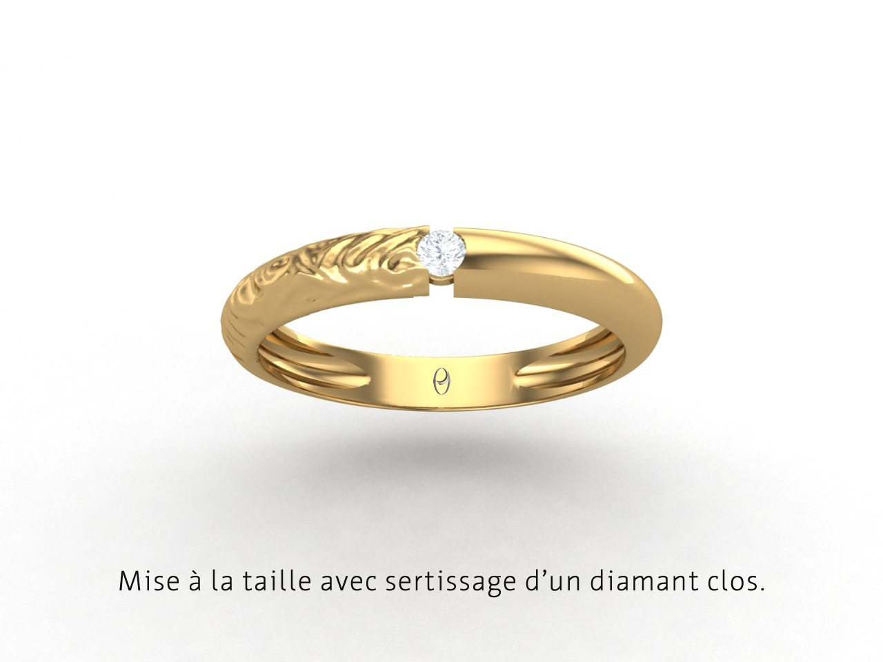 Mise à la taille avec sertissage d'un diamant clos.